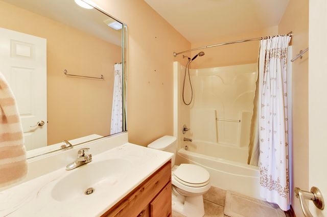 2615 43rd Street, Highland, IN 46322