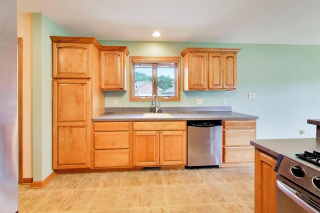 2615 43rd Street, Highland, IN 46322