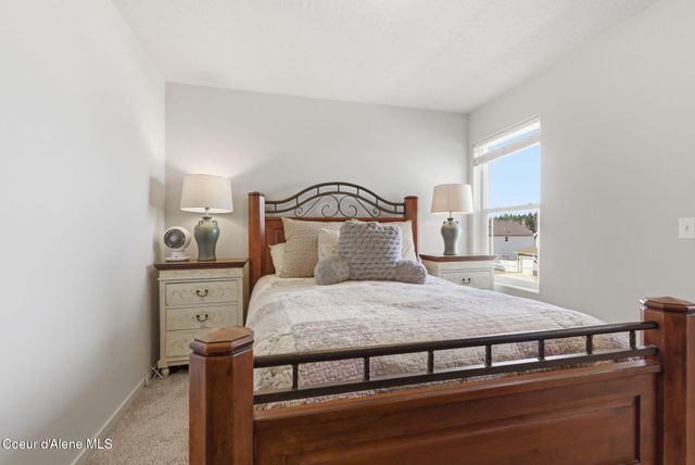 9798 N Heston LOOP, Hayden, ID 83835