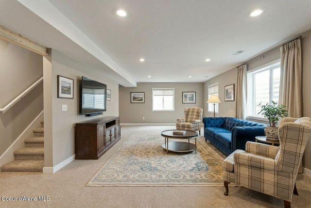 9798 N Heston LOOP, Hayden, ID 83835