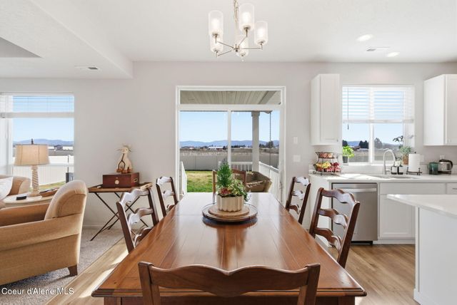 9798 N Heston LOOP, Hayden, ID 83835