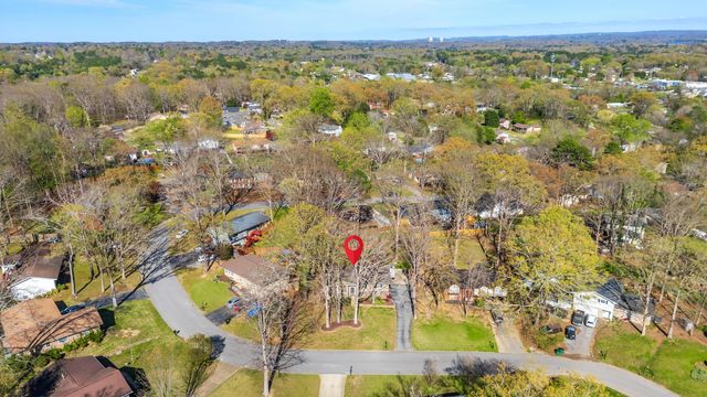 7849 Huntington Forest Drive, Hixson, TN 37343