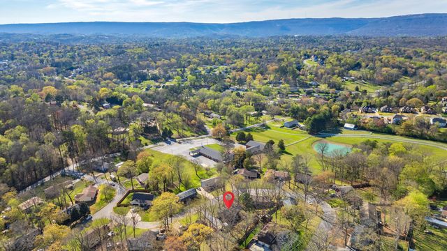 7849 Huntington Forest Drive, Hixson, TN 37343