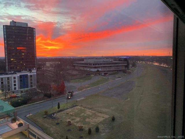 235 East River Drive APT 708, East Hartford, CT 06108