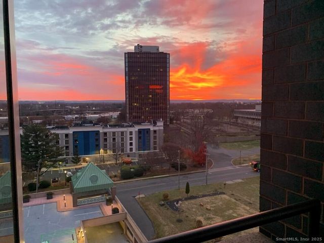 235 East River Drive APT 708, East Hartford, CT 06108