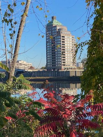 235 East River Drive APT 708, East Hartford, CT 06108