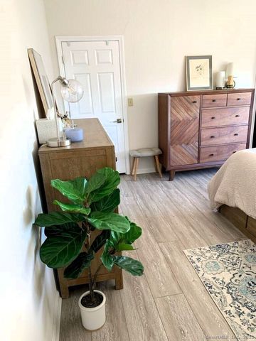 235 East River Drive APT 708, East Hartford, CT 06108