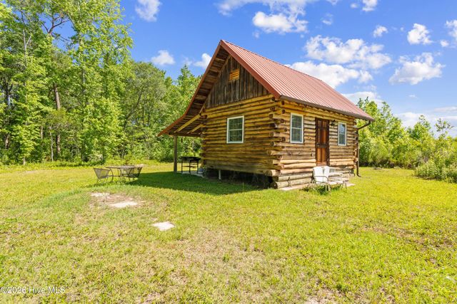 5840 Green Swamp Road NW, Ash, NC 28420