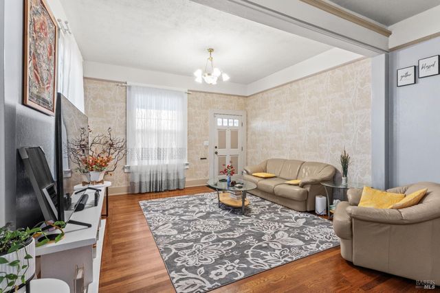 204 S Dora St, Ukiah, CA 95482