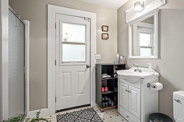 204 S Dora St, Ukiah, CA 95482