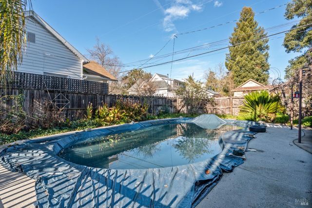 204 S Dora St, Ukiah, CA 95482