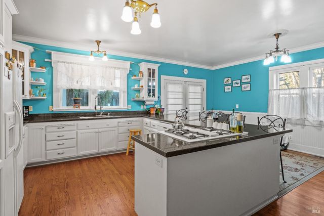 204 S Dora St, Ukiah, CA 95482