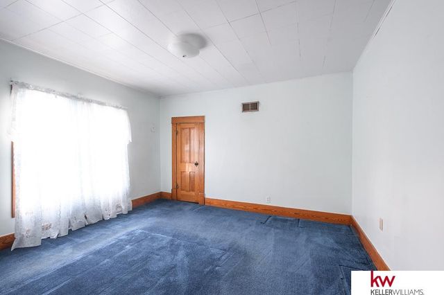 1330 N Kansas, Superior, NE 68978