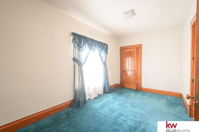 1330 N Kansas, Superior, NE 68978