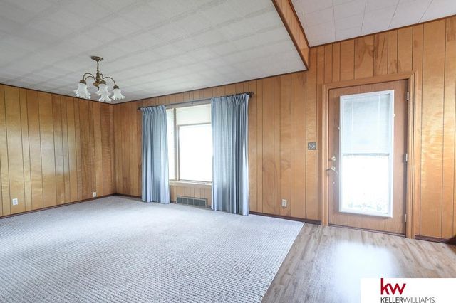 1330 N Kansas, Superior, NE 68978