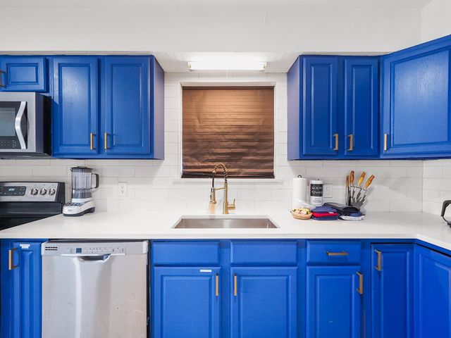 8007 Beluche Drive, Galveston, TX 77551