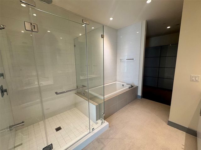 4521 San Felipe Street 1103, Houston, TX 77027