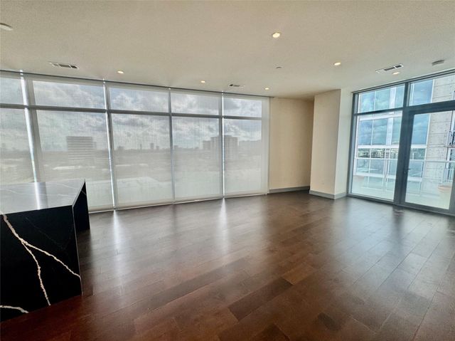 4521 San Felipe Street 1103, Houston, TX 77027