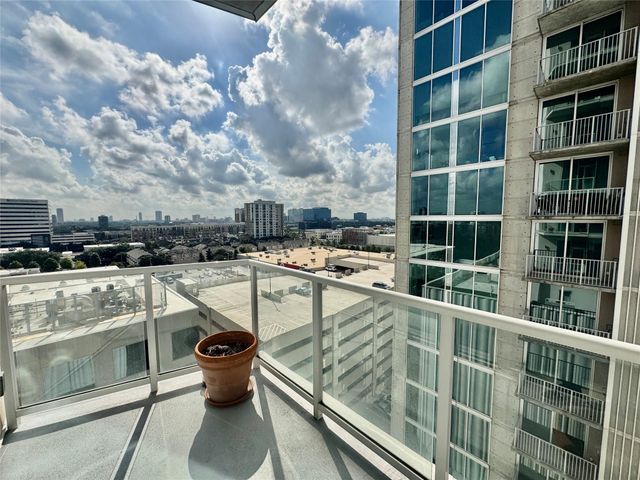 4521 San Felipe Street 1103, Houston, TX 77027