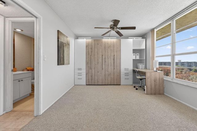 575 Oaks Lane 1002, Pompano Beach, FL 33069