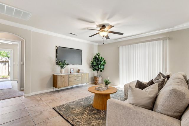 1682 Loon Lake St, Roseville, CA 95747