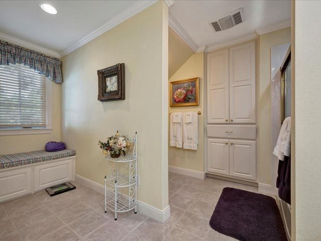 107 Torrey Pines Drive, Lufkin, TX 75901