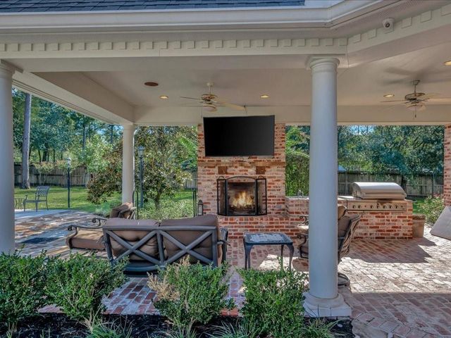 107 Torrey Pines Drive, Lufkin, TX 75901