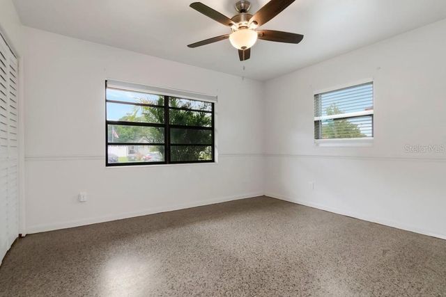 8709 N RENFREW PLACE, Tampa, FL 33604