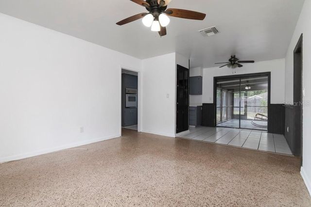 8709 N RENFREW PLACE, Tampa, FL 33604