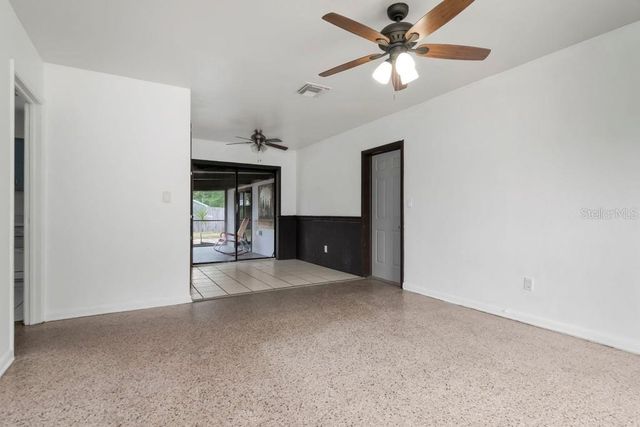 8709 N RENFREW PLACE, Tampa, FL 33604