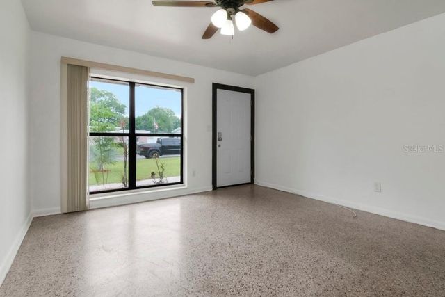 8709 N RENFREW PLACE, Tampa, FL 33604