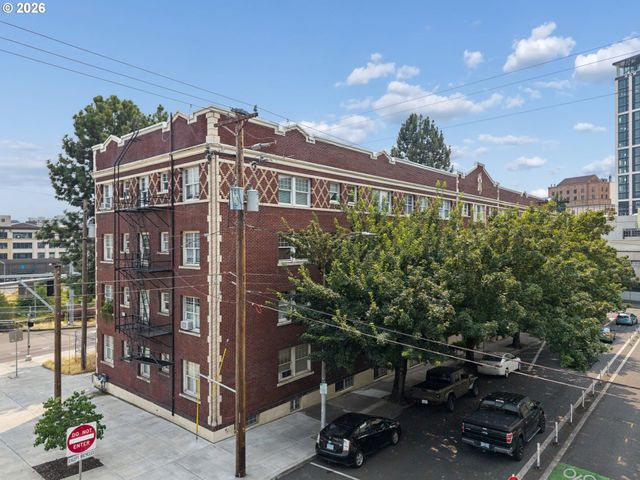 20 Nw 16TH Ave 8, Portland, OR 97209