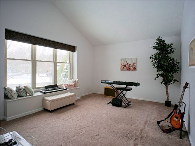 3 Freshfield, Perinton, NY 14450