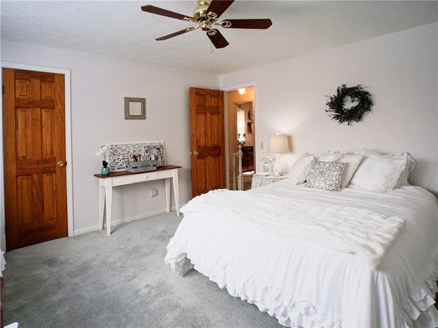 3 Freshfield, Perinton, NY 14450