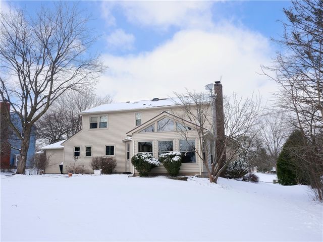 3 Freshfield, Perinton, NY 14450