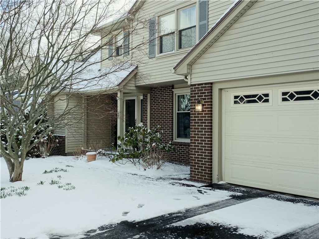 3 Freshfield, Perinton, NY 14450