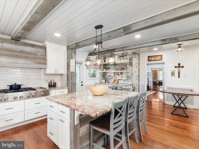 27986 OLD VALLEY PIKE, Toms Brook, VA 22660
