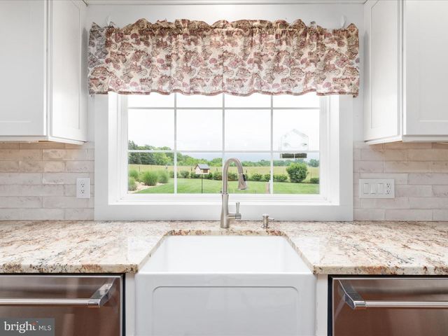 27986 OLD VALLEY PIKE, Toms Brook, VA 22660