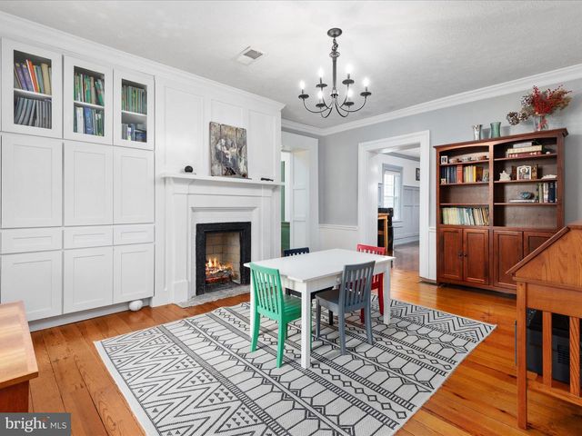27986 OLD VALLEY PIKE, Toms Brook, VA 22660