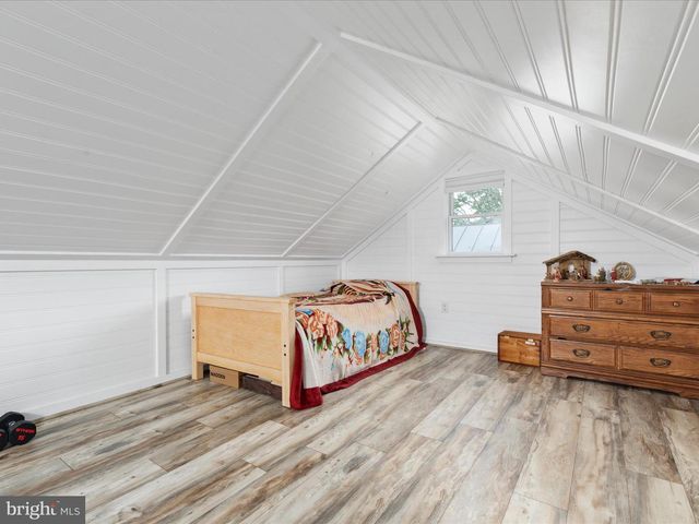 27986 OLD VALLEY PIKE, Toms Brook, VA 22660