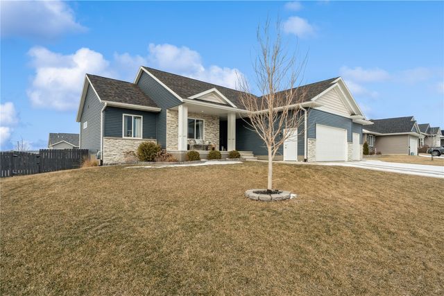1389 Cardinal Drive, Fairfax, IA 52228