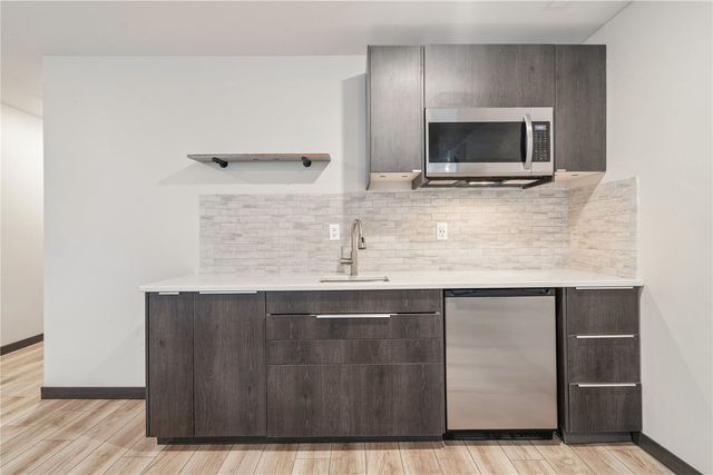 1389 Cardinal Drive, Fairfax, IA 52228