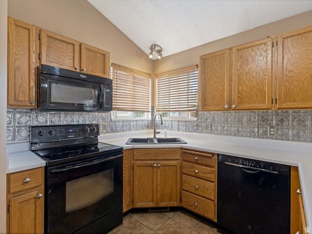 3932 S REDHAWK RD, West Valley City, UT 84119