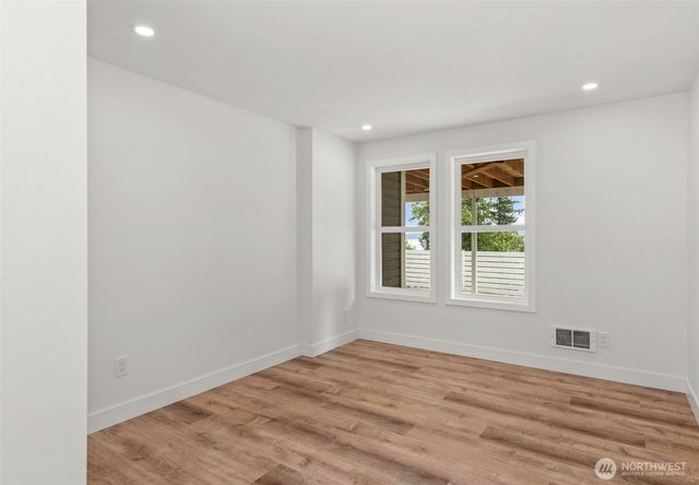 42 Maxview Drive, Port Ludlow, WA 98365