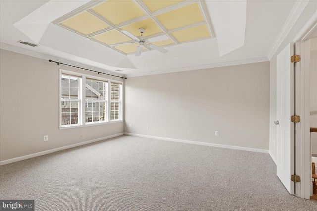 2682 LOGAN WOOD DR, Herndon, VA 20171