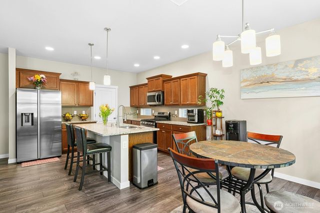 16233 76th Avenue Court E, Puyallup, WA 98375