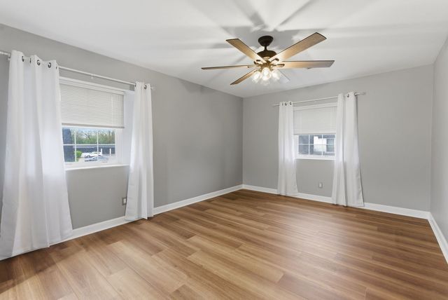 1115 Royal St George Drive 201, Naperville, IL 60563