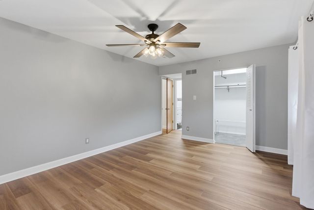 1115 Royal St George Drive 201, Naperville, IL 60563