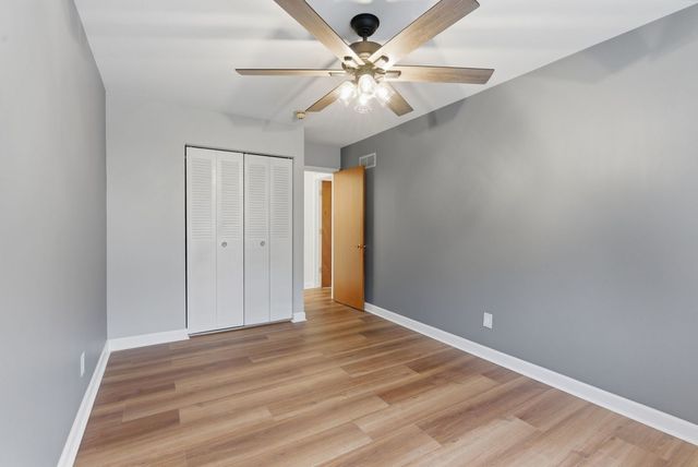 1115 Royal St George Drive 201, Naperville, IL 60563