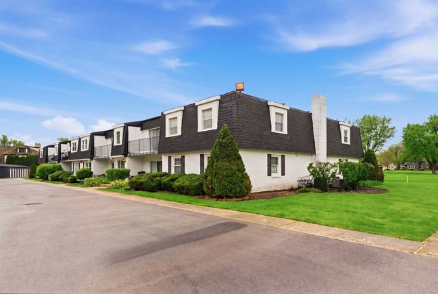 1115 Royal St George Drive 201, Naperville, IL 60563